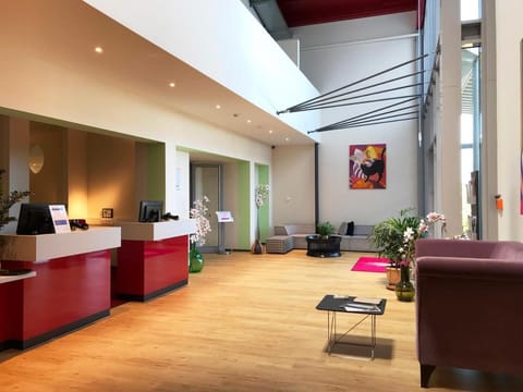 Lobby or reception, Seating area