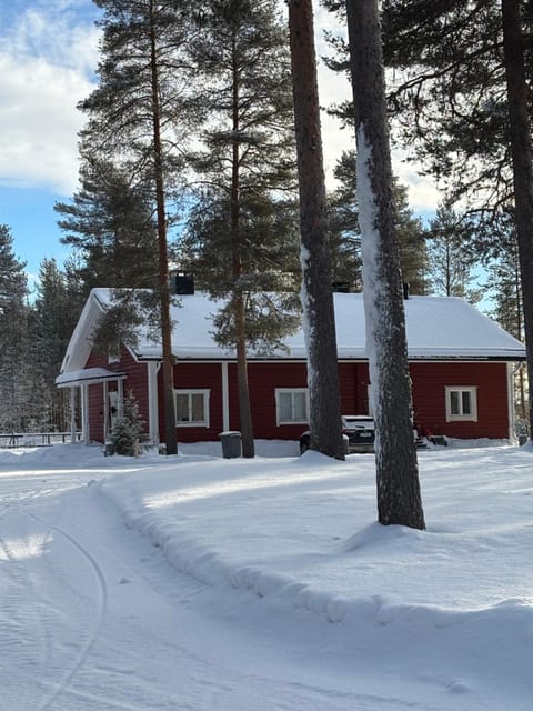 Villa Hirvikari Rovaniemi Villa in Rovaniemi