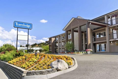 Property building, Street view, Parking