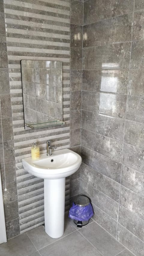 Number 4 Bed and Breakfast in Londonderry