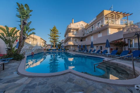 Property building, Swimming pool