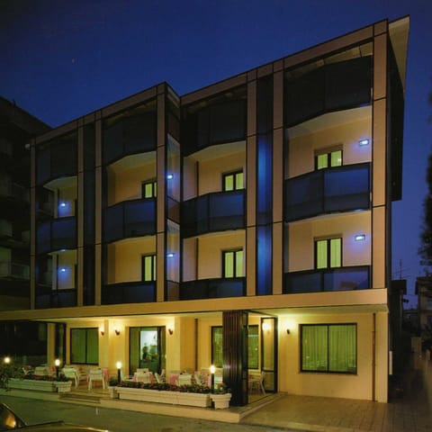 Property building, Night, Balcony/Terrace