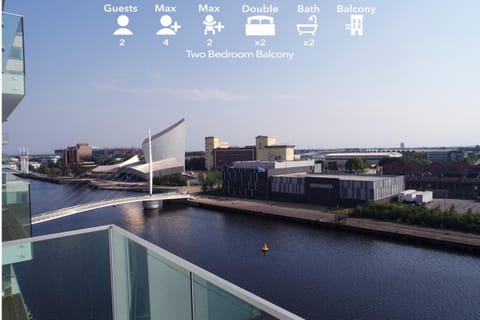 Media City Salford Quays Apartment in Salford