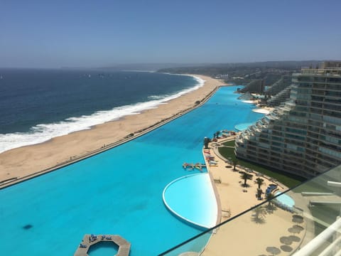 Balcony/Terrace, Beach, Swimming pool