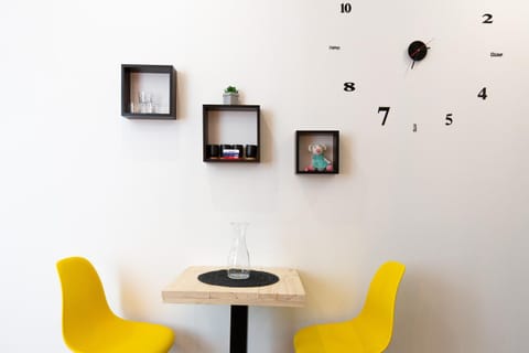 Atelier & Galerie Apartment in Cannes