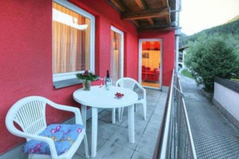 Day, Balcony/Terrace