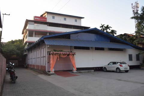 Facade/entrance