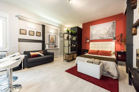 Photo of the whole room, Decorative detail, Bedroom