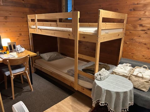 bunk bed