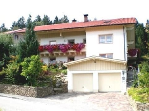 Property building, Day, Garden