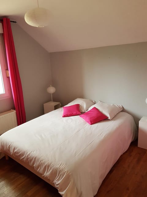 Gite le Courbat House in Centre-Val de Loire