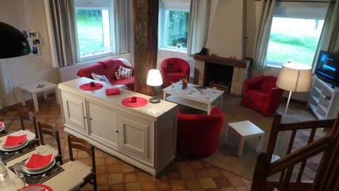 Communal lounge/ TV room