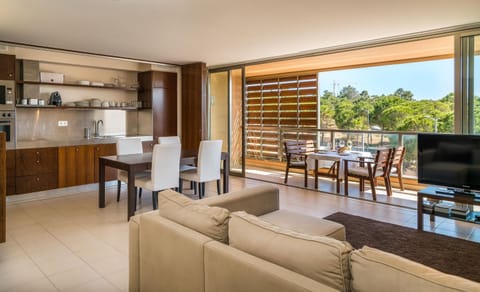 Balcony/Terrace, Living room
