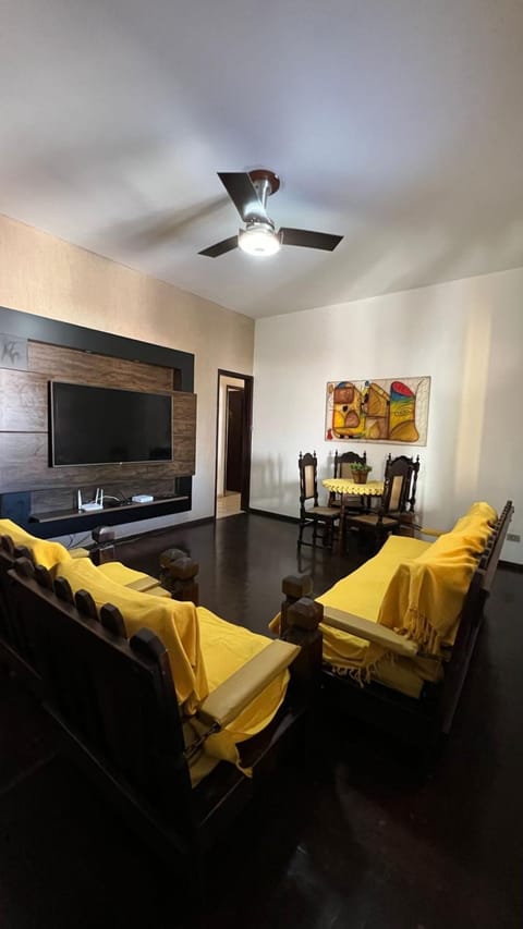 Pousada Temporada Hostel in Vila Canaa