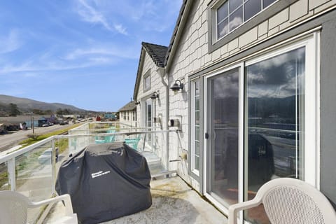 A Place away from the Pace House in Rockaway Beach