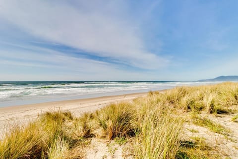 A Place away from the Pace House in Rockaway Beach