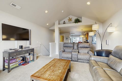 A Place away from the Pace House in Rockaway Beach