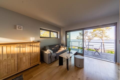 Balcony/Terrace, Living room