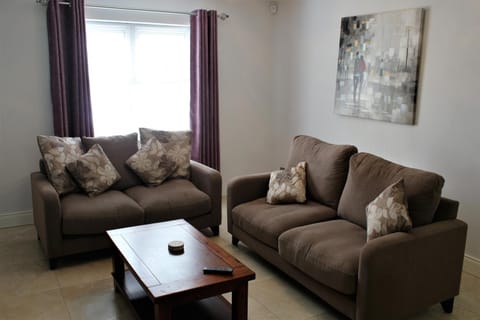 Wild Atlantic Accommodation 68 Burnside Park Apartment in Letterkenny