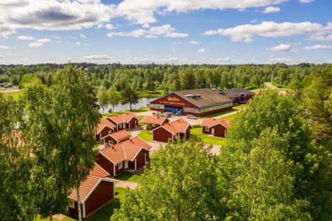 Restaurant/places to eat, Bird's eye view