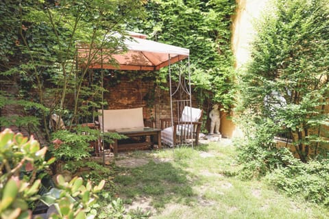 Patio, Day, Garden, Garden view
