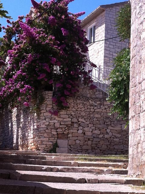 Property building, Facade/entrance, Street view