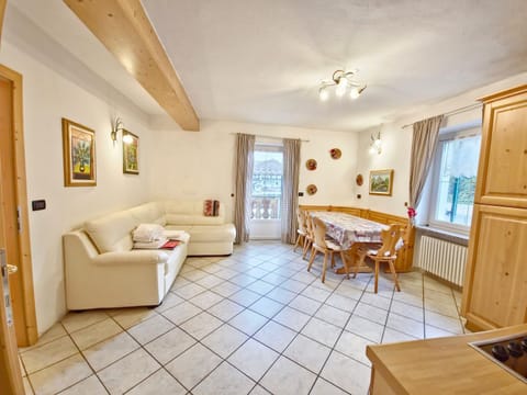 Rossetti 3 camere by AMA Val di Fassa Apartment in Pozza di Fassa