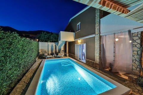 Night, Natural landscape, Pool view