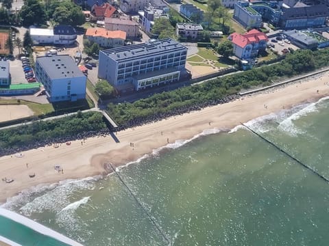 Property building, Day, Bird's eye view, Beach, Sea view