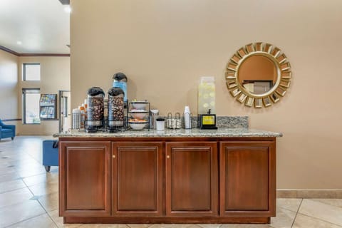 Lobby or reception, On site