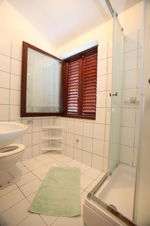 Shower, Toilet, Bedroom