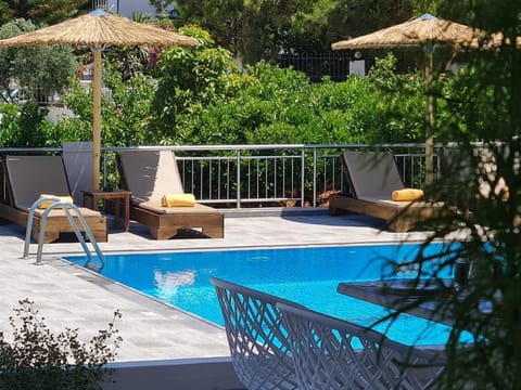Pool view, Swimming pool