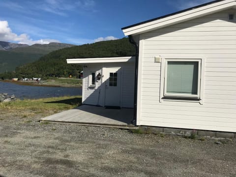 Løkvollstranda camping As Campground/ 
RV Resort in Troms Og Finnmark