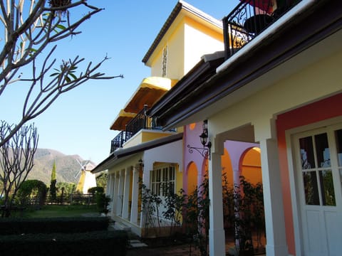 Property building, Balcony/Terrace