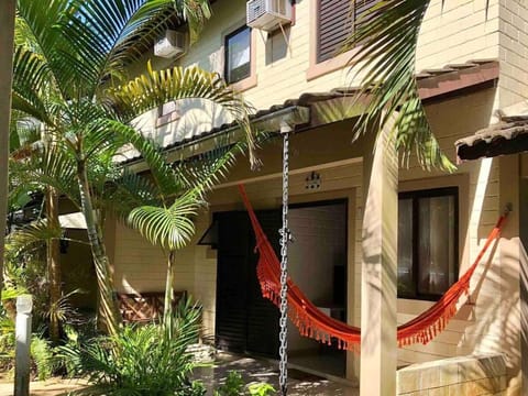 Facade/entrance, Balcony/Terrace