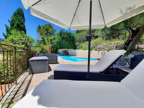 Solarium, Balcony/Terrace, Garden view, Landmark view, Mountain view, Pool view, Swimming pool, Swimming pool