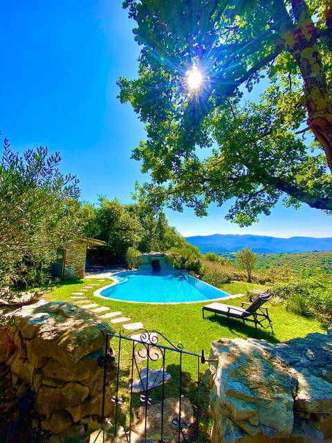 Spring, Day, Natural landscape, Garden, Garden view, Mountain view, Pool view, Swimming pool, sunbed