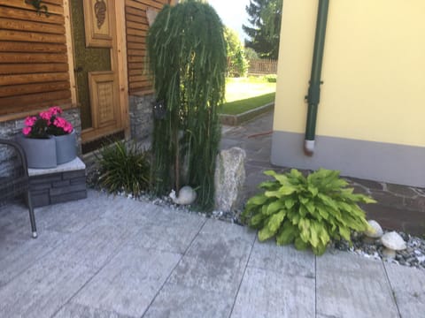 Garden, Balcony/Terrace