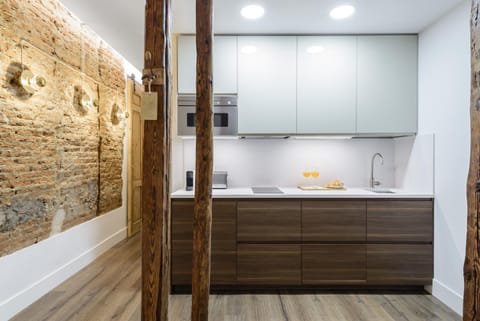 Kitchen or kitchenette, Living room