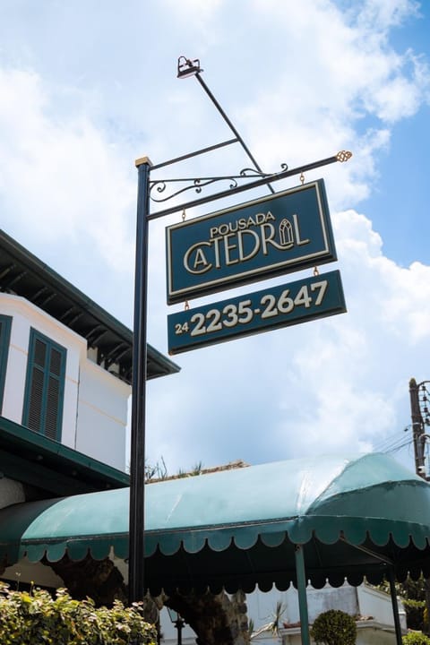 Property building, Property logo or sign, Logo/Certificate/Sign, Street view