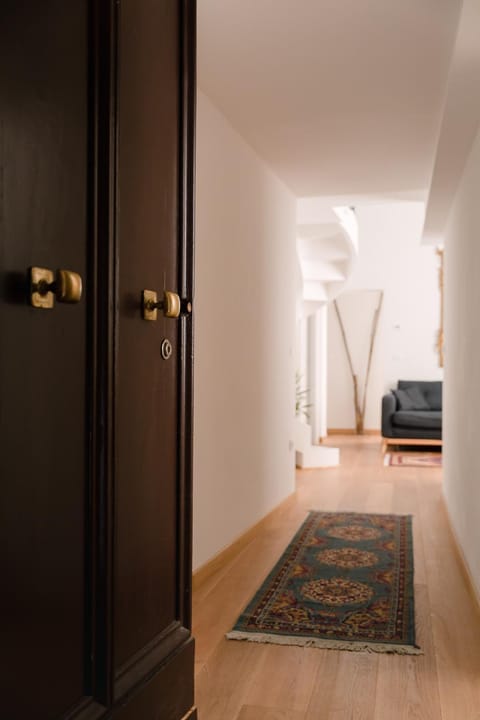 Grande, moderno appartamento in edificio storico Apartment in Bologna