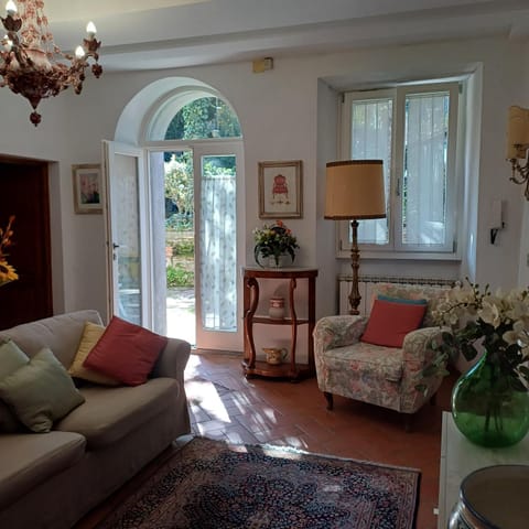 Living room, Seating area, Garden view
