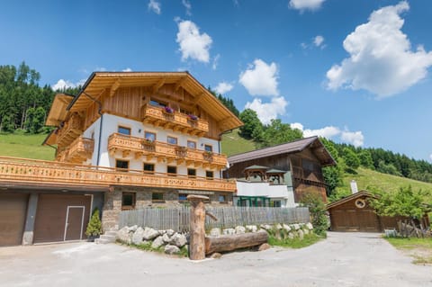 Facade/entrance, Summer