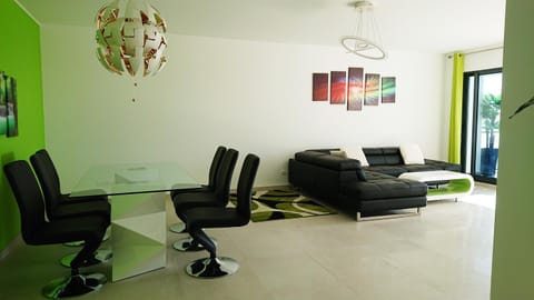 Living room, Sea view