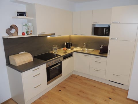 Kitchen or kitchenette, Decorative detail