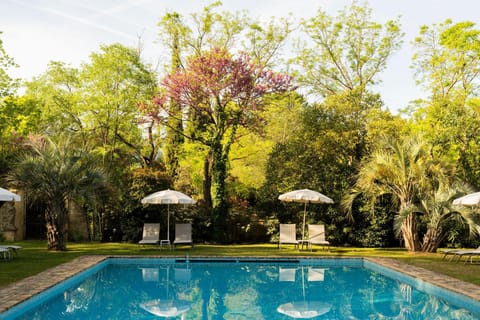 Property building, Restaurant/places to eat, Swimming pool, Breakfast