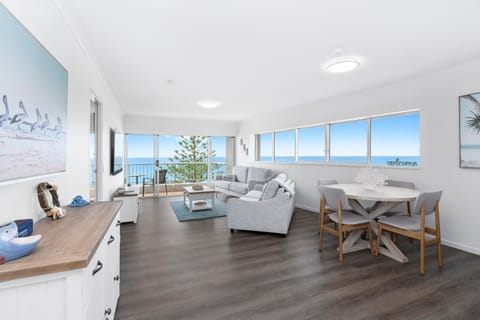 TV and multimedia, Living room, Dining area, Sea view