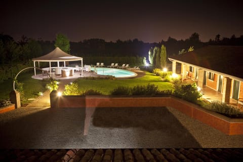 Night, Pool view