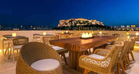Lounge or bar, Landmark view