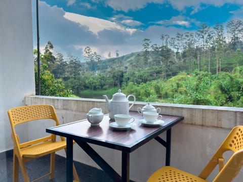 Day, Natural landscape, Balcony/Terrace, Mountain view